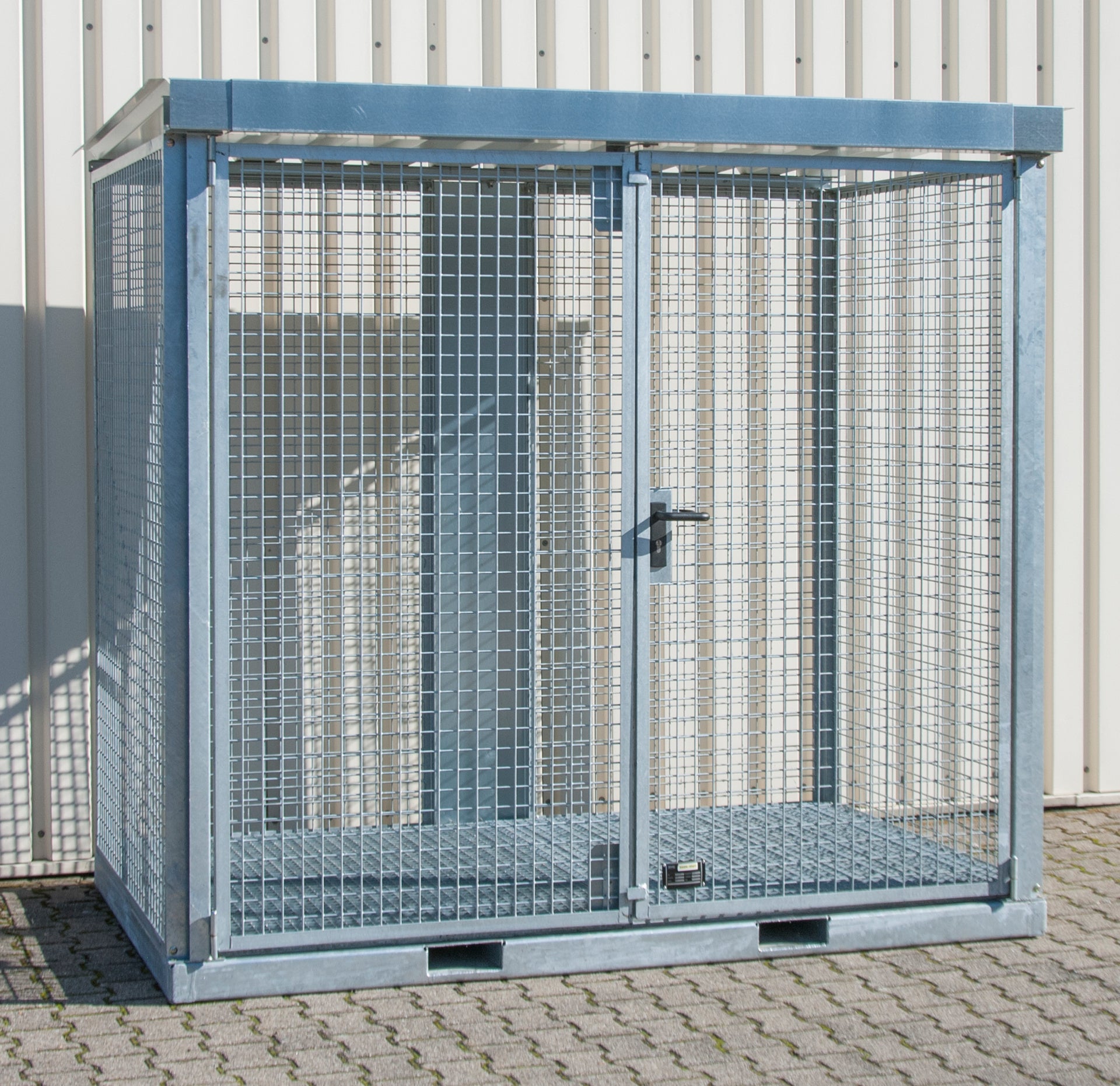 Gas Cylinder Container GFC-E/G M3
