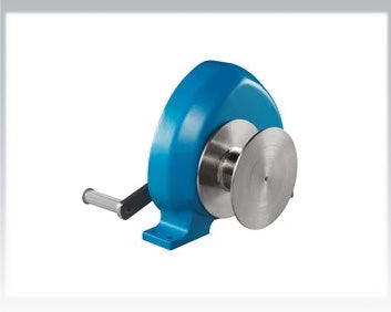 OMEGA OFF-SHORE Console-Mounted Wire Rope Winch