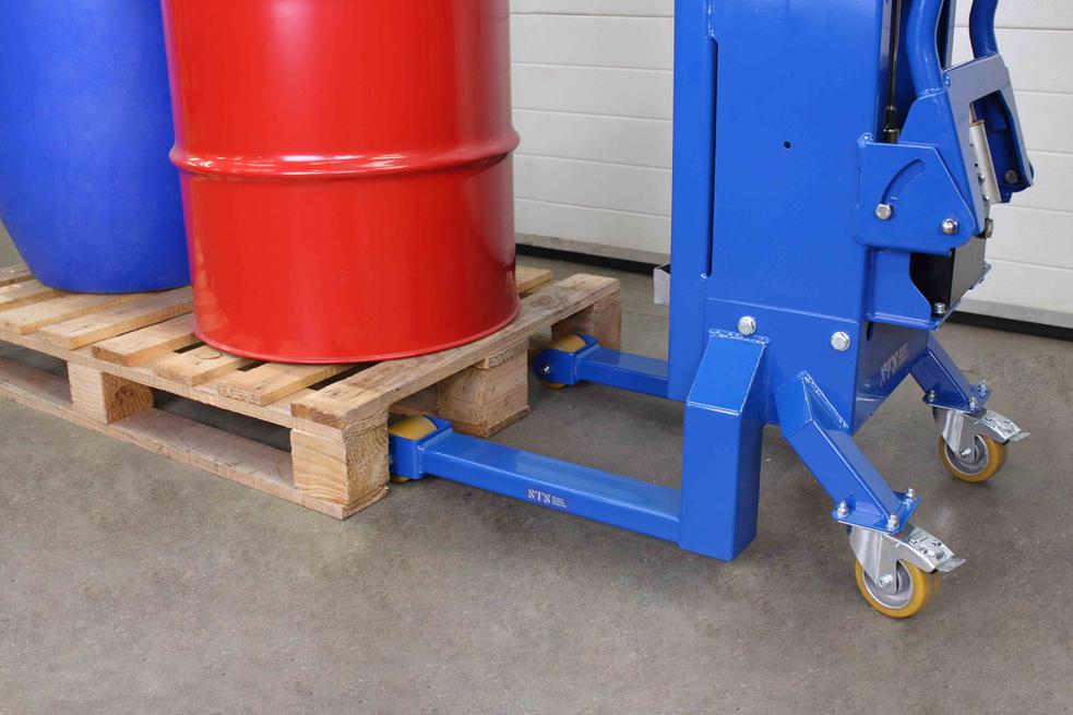STS Euro Pallet Hydraulic Drum Lifter