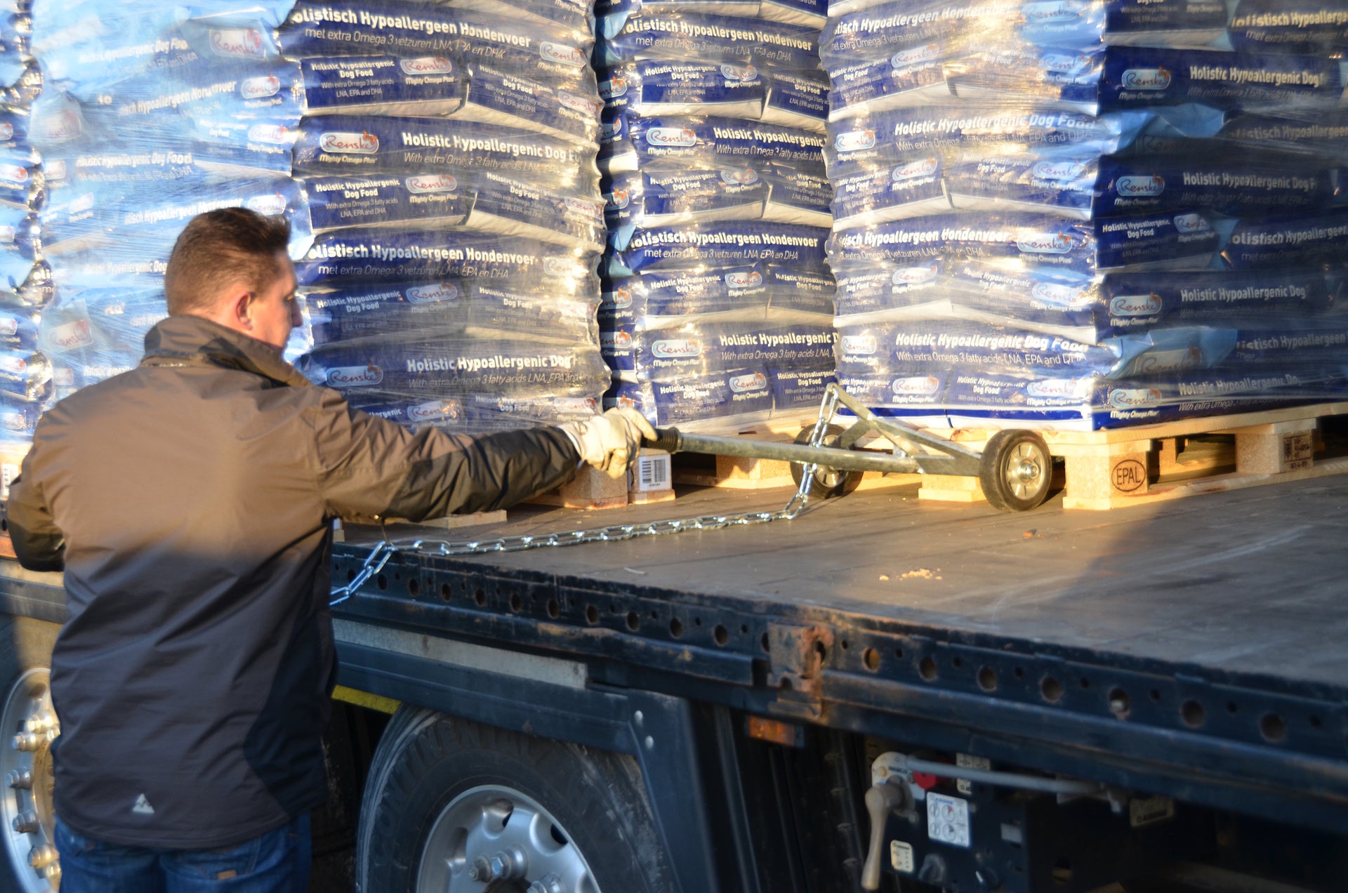 Two-Wheeled Pallet Picker PZ