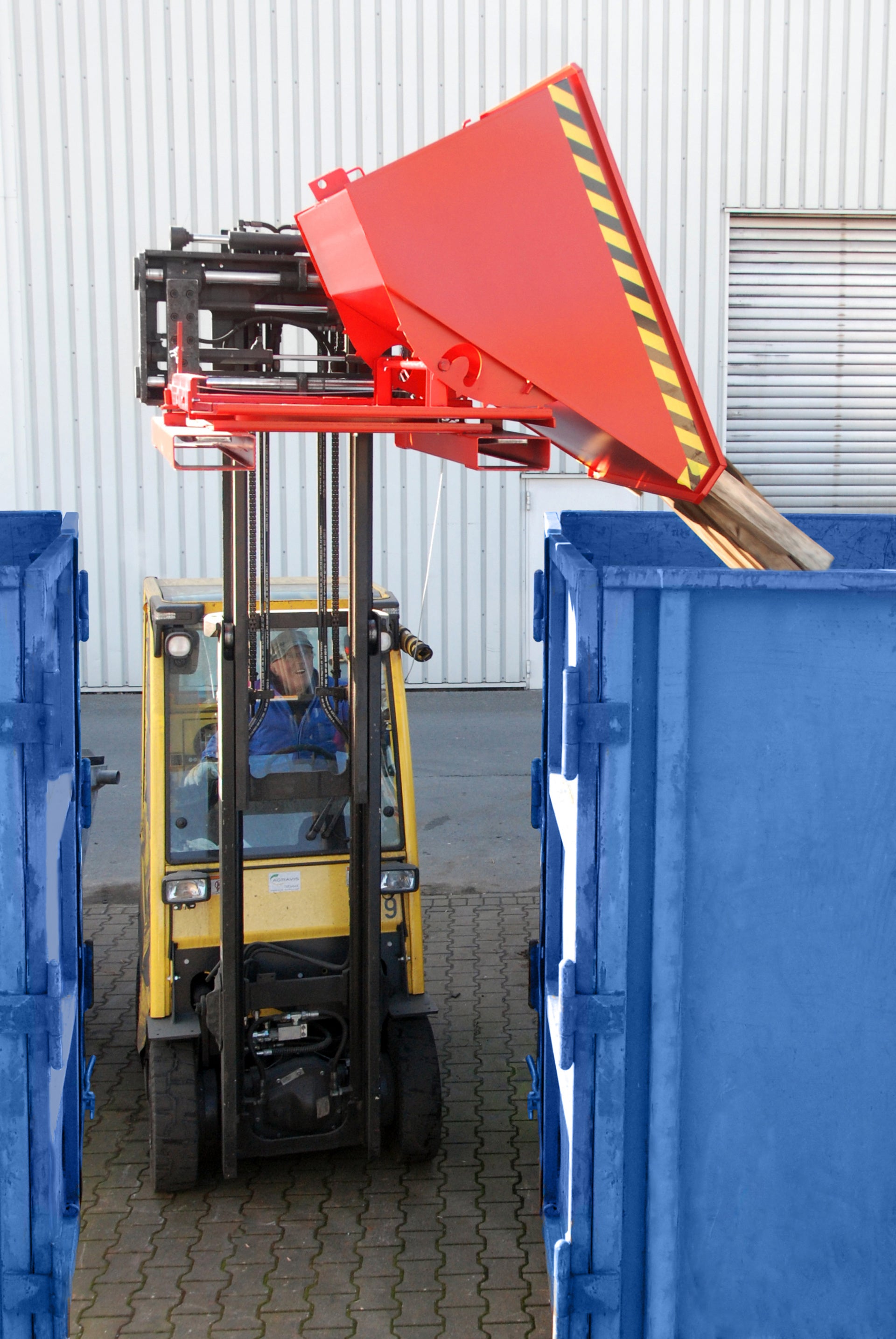 Tilting Container 3S 300