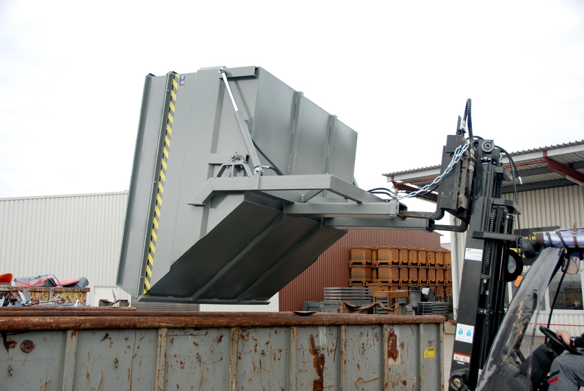 Tilting Container BKC-H 300