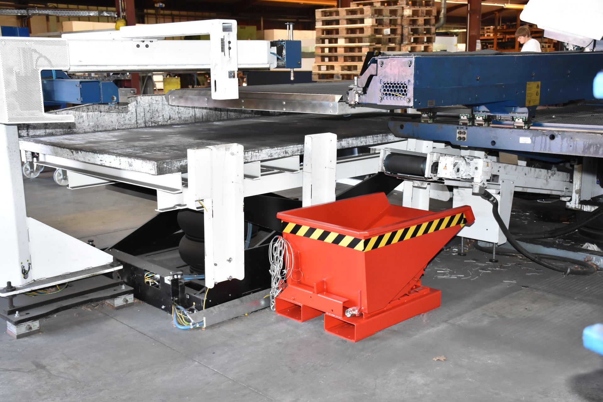 Swarf Tilting Container EXPO-E 1700