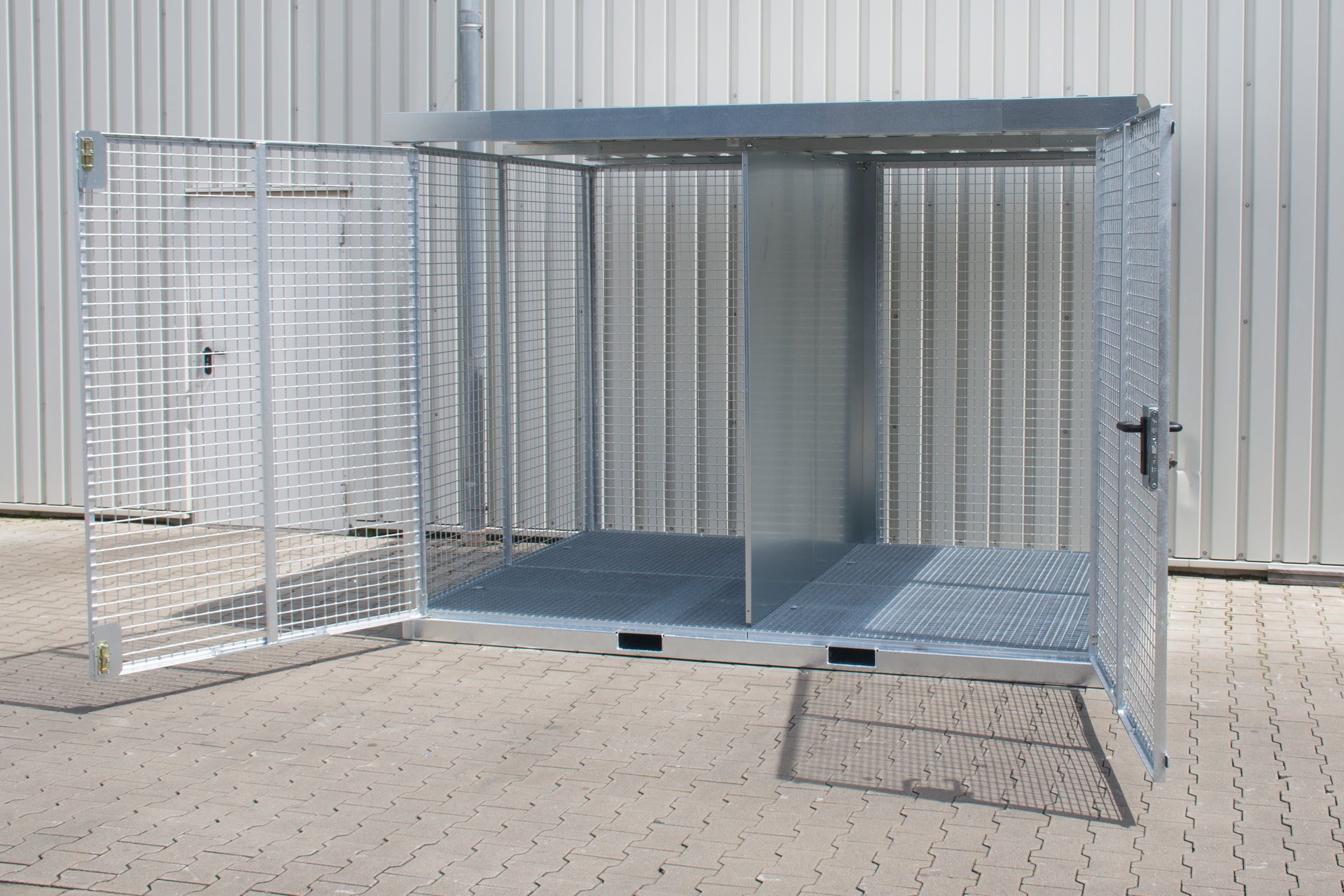 Gas Cylinder Container GFC-E/G M5
