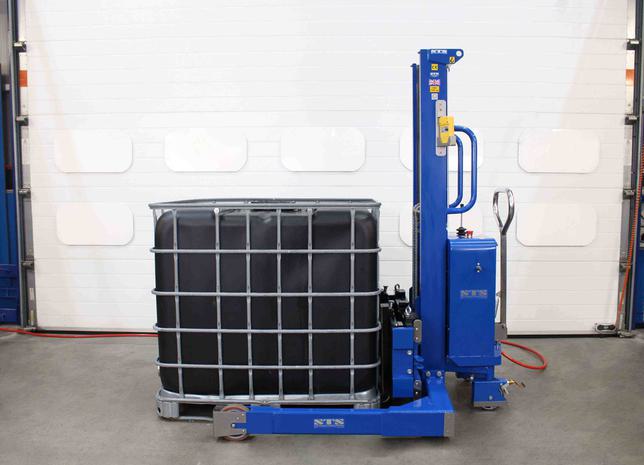 Lifting Machine Stp STS ATEX Straddle Stacker with Weighing System — Ballinphellic Lifting ...
