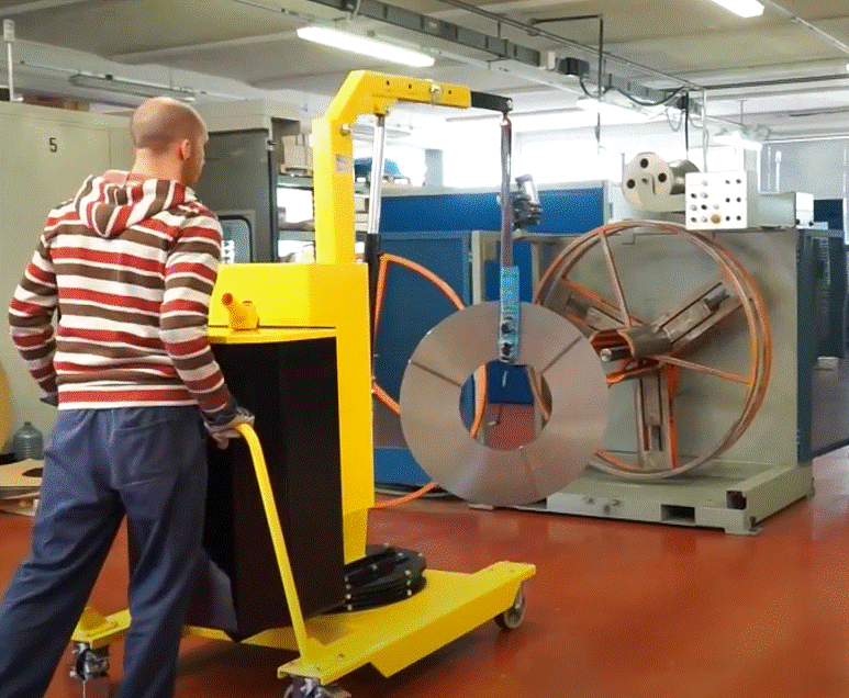 manual counterbalanced lifting equipment for handling coils and steel components
